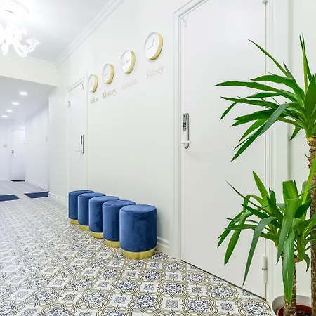 Hotel Harbor Black Pearl