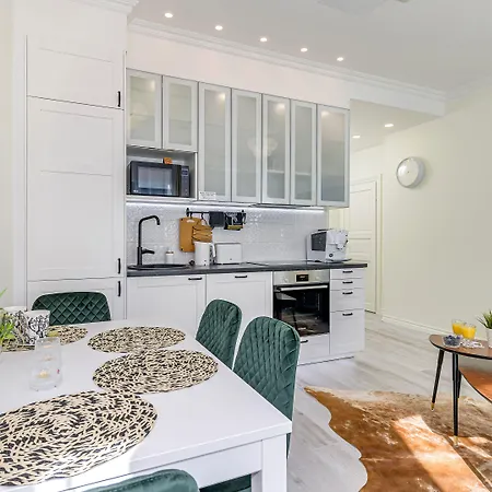 Szálloda Harbor Black Pearl