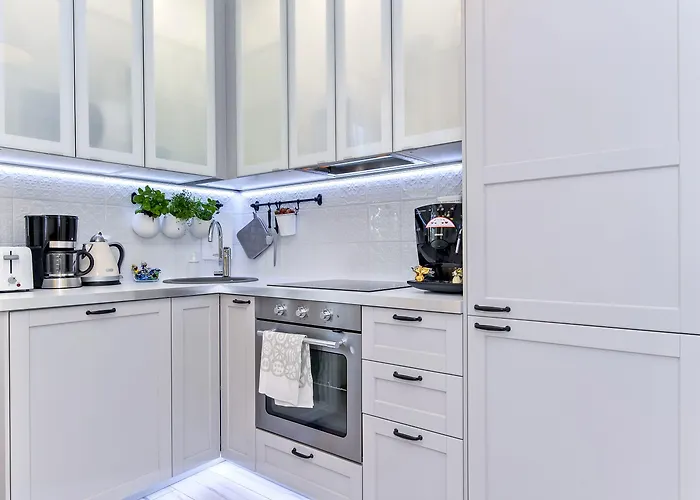 Hotel Harbor Black Pearl