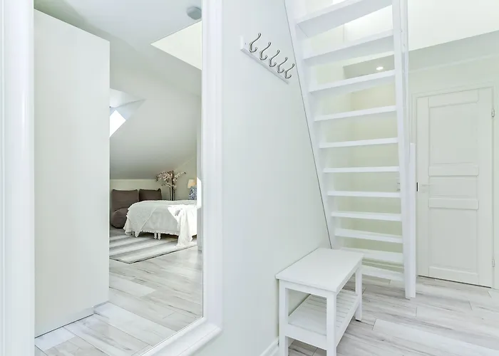 Harbor Black Pearl 4*